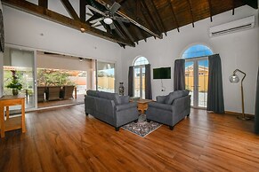 Picaron Villas