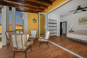Picaron Villas