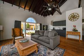 Picaron Villas