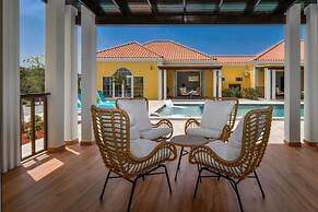 Picaron Villas