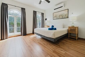 Picaron Villas