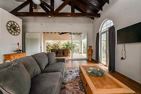 Picaron Villas