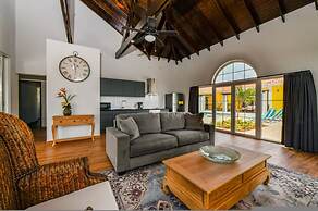 Picaron Villas