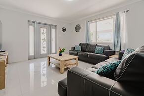 New Listing - Noord Villa With Private Pool