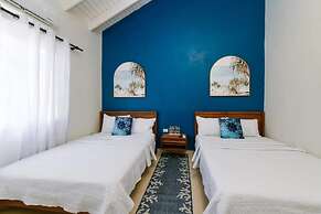 Blue Makini Villa in Noord