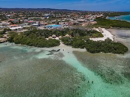 2 min Walk to Ocean - Mangel Halto Aruba
