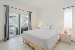 Paradise Aruba - 4 Bedroom Private Pool