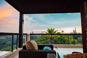 Hillside Retreat in Noord
