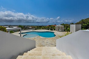 180 Ocean View 2 min to Beach Jacuzzi