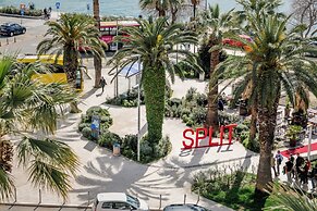 Porta Stella 2-Bedroom Luxury Apartment