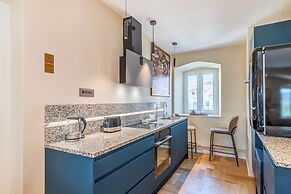 Porta Stella 2-Bedroom Luxury Apartment