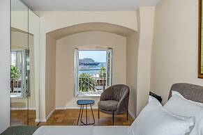 Porta Stella 2-Bedroom Luxury Apartment