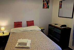 Alfonso Guest House