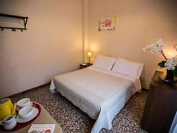 Alfonso Guest House