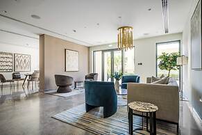 Ultra LUX Burj View Spacious High Floor