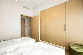Ultra LUX Burj View Spacious High Floor
