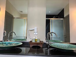 2 Bedroom Neer Phuket Airport
