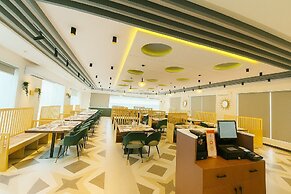 Golden Crown Suites