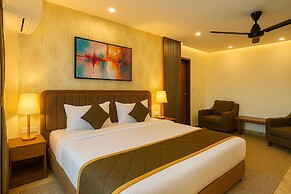 Golden Crown Suites