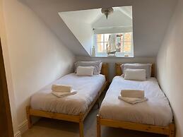 Longsands Hideaway - Sleeps 4