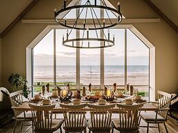 Calm Waters Luxury Beach House