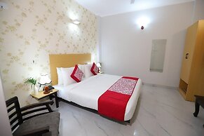 Hotel The Anvi Residency Sector 132
