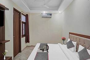 Hotel The Anvi Residency Sector 132