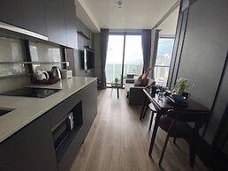 Luxury Sea View - High Floor