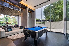 Luxury Sea View - High Floor