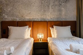 Hotel H28