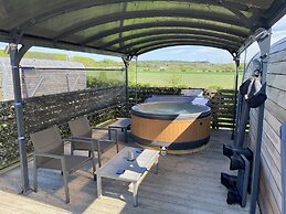 Highland Gateway Glamping & Caravanning