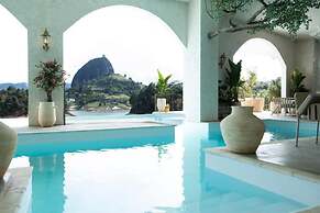 MYLOS Hotel Boutique