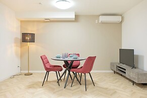 The under suite residence Ikebukuro by Tranova