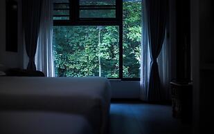 Blooming Lotus Hostel