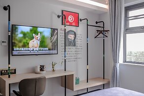 Blooming Lotus Hostel