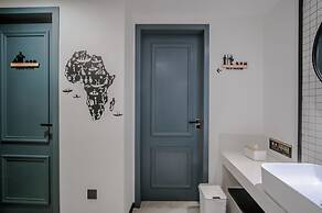 Blooming Lotus Hostel