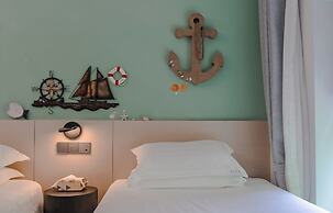 Blooming Lotus Hostel