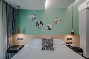 Blooming Lotus Hostel