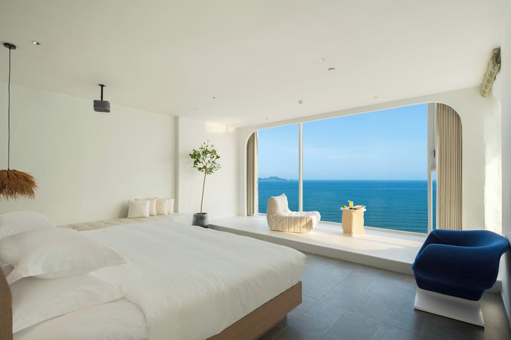 Miyue Santorini Seaview Resort Hotel