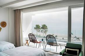 Miyue Santorini Seaview Resort Hotel