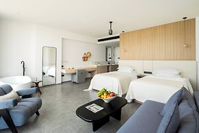 Miyue Santorini Seaview Resort Hotel