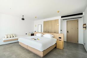Miyue Santorini Seaview Resort Hotel