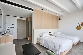 Miyue Santorini Seaview Resort Hotel