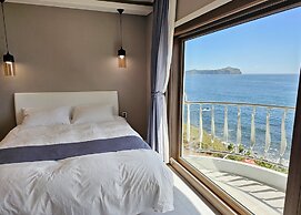 Sunrise Castle Pension