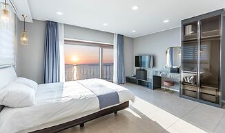 Sunrise Castle Pension