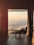 4000Dao-A Hilltop Hideaway Experience