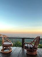 4000Dao-A Hilltop Hideaway Experience
