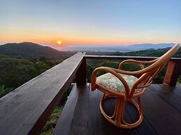 4000Dao-A Hilltop Hideaway Experience