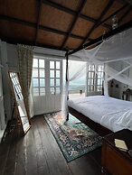 4000Dao-A Hilltop Hideaway Experience