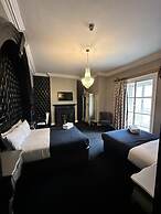 White Star Line Hotel